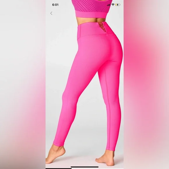 Neon Fabletics Legging Fabletics Trinity High-Waisted Pocket Capri